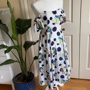 NWT Few Moda off-the-shoulder dress, L pockets